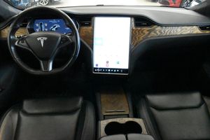 Tesla Model S bild 12