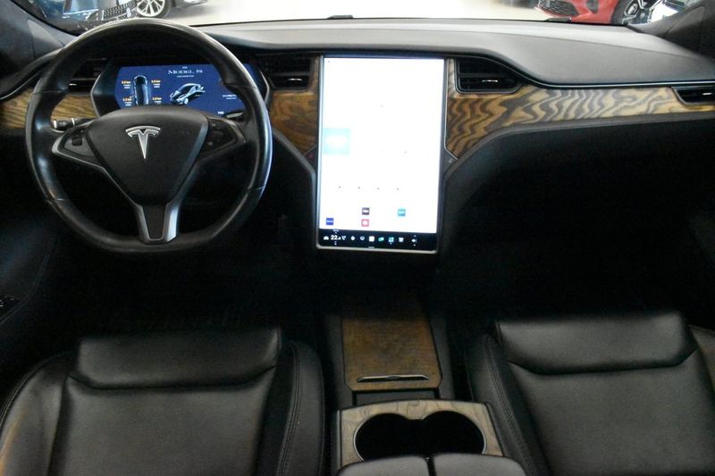 Tesla Model S bild 12