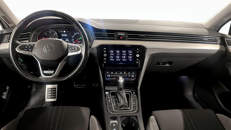 Volkswagen Passat bild 10