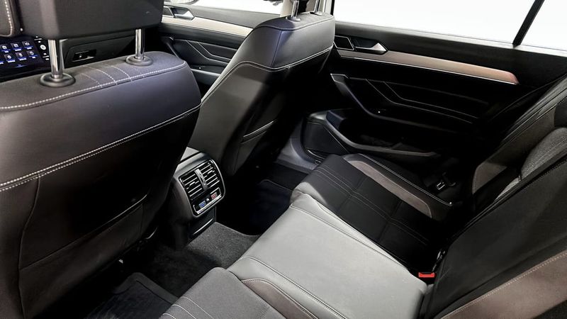 Volkswagen Passat bild 11