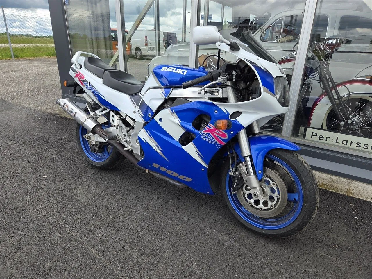 Vehicle image 1