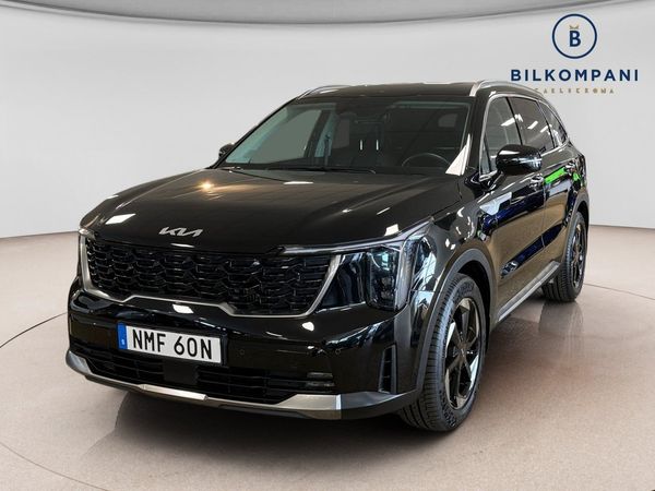 Kia Sorento PHEV AWD 7-sittsig Uppvärmt baksäte CarPlay Elucka MOMS - 2025