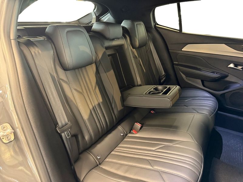 Peugeot 408 bild 13