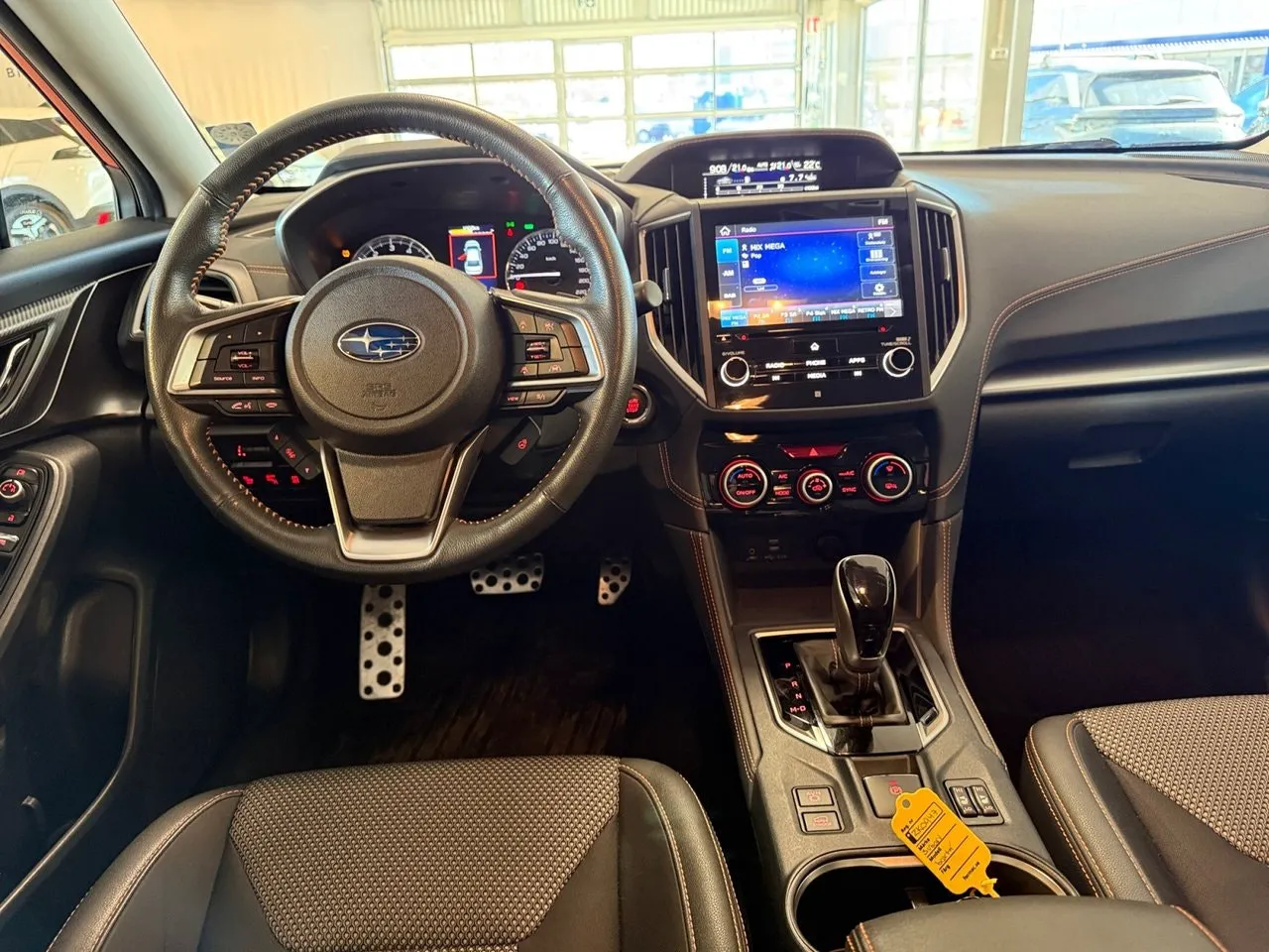 Vehicle image 15