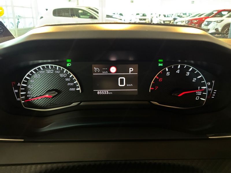 Peugeot 208 bild 13