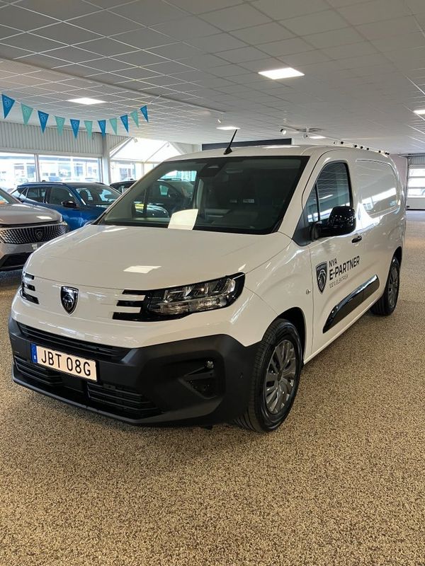 Peugeot e-Partner L2 52kWh Dragkrok Backkamera Moms Demobil - 2025