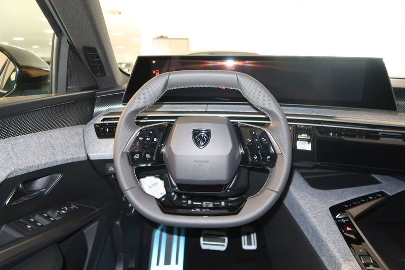 Peugeot e-3008 bild 6