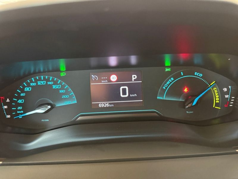 Peugeot 208 bild 13