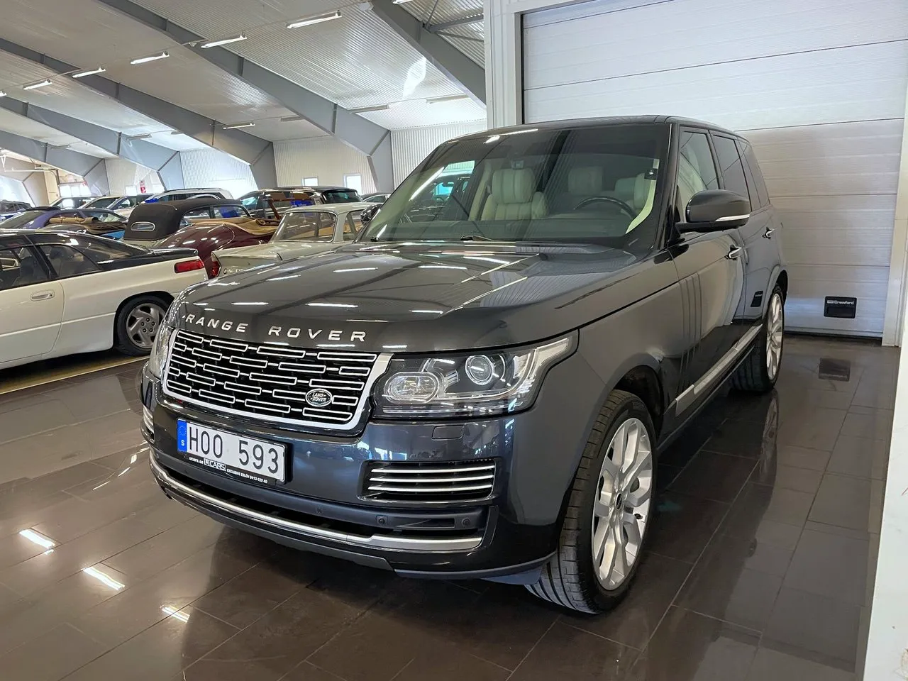 Vehicle image 5