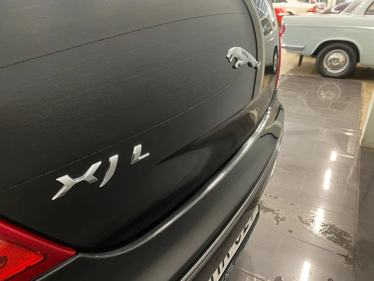 Vehicle image 31
