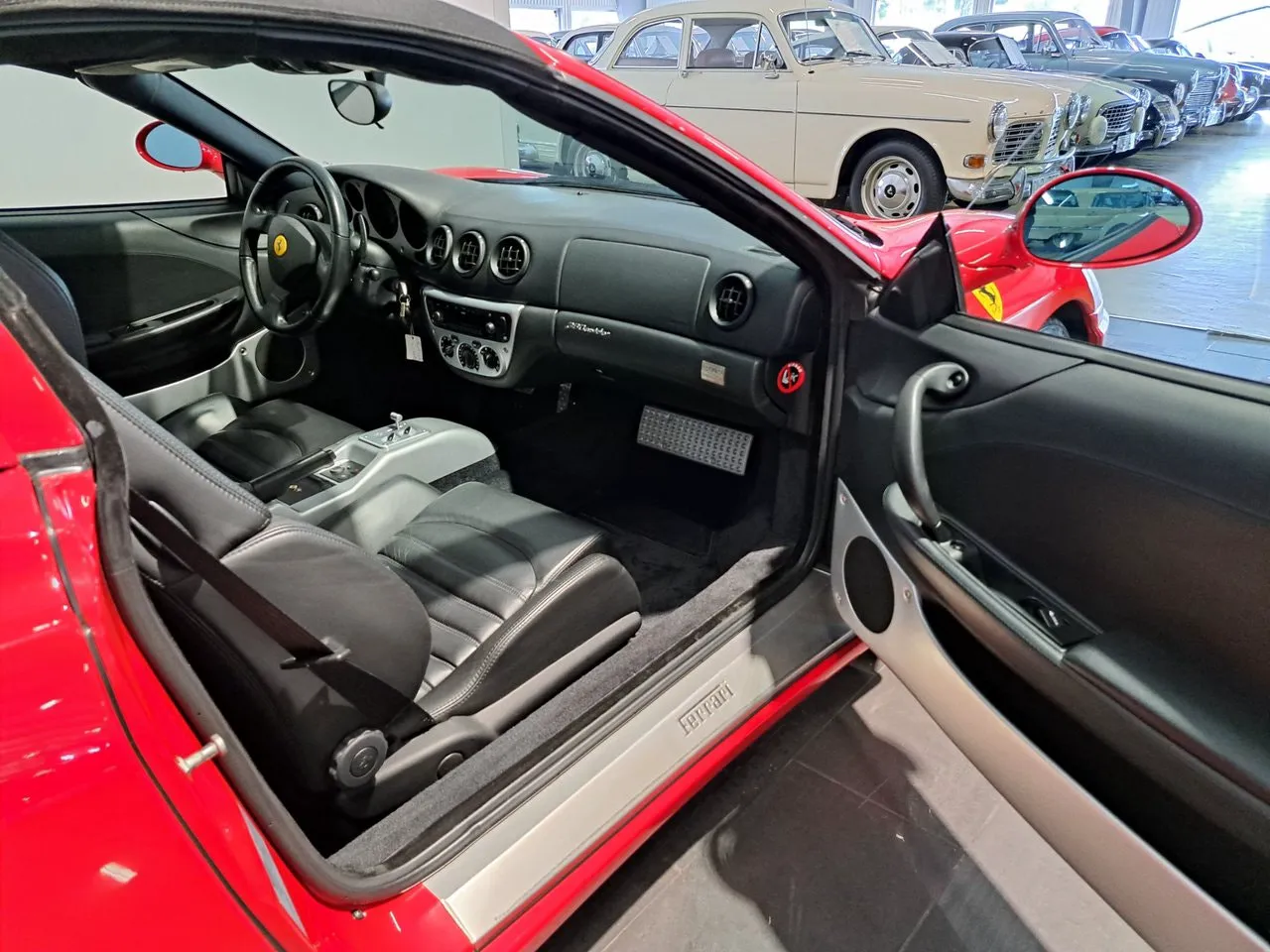 Vehicle image 19