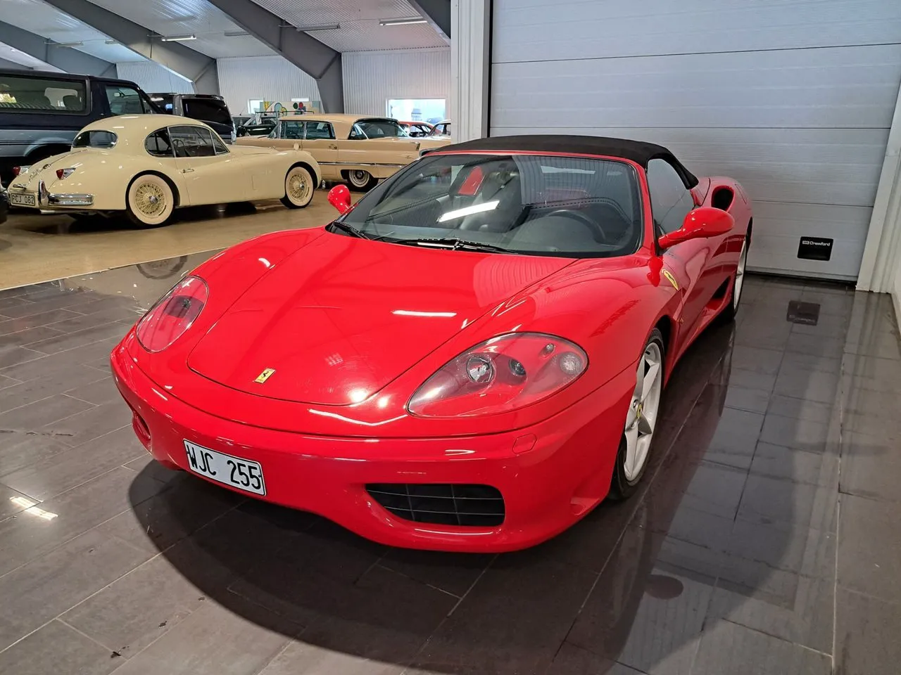 Vehicle image 6