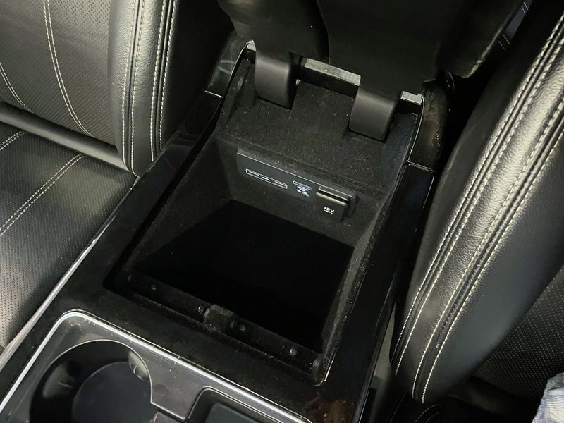 Land Rover Range Rover Velar bild 18