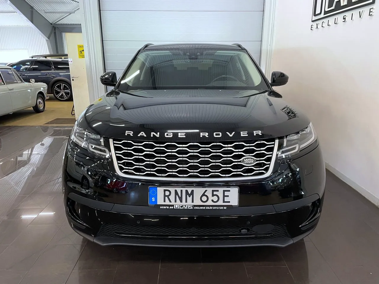 Vehicle image 7