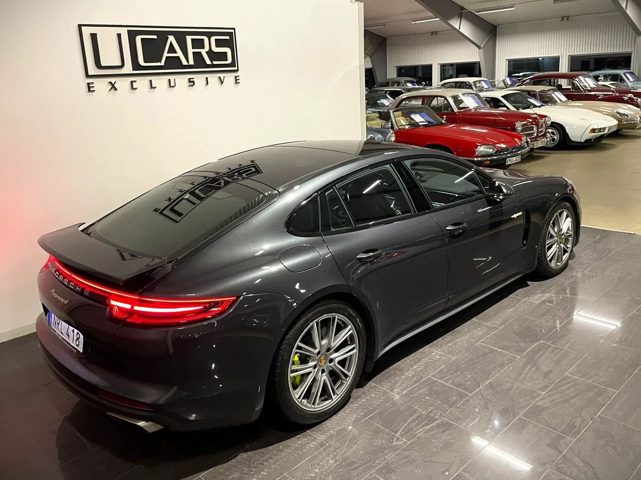 Vehicle image 8