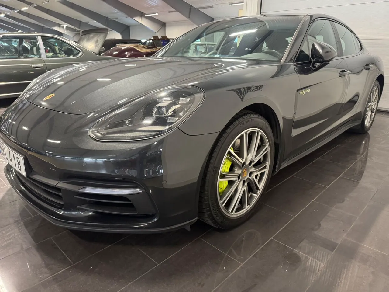 Vehicle image 6