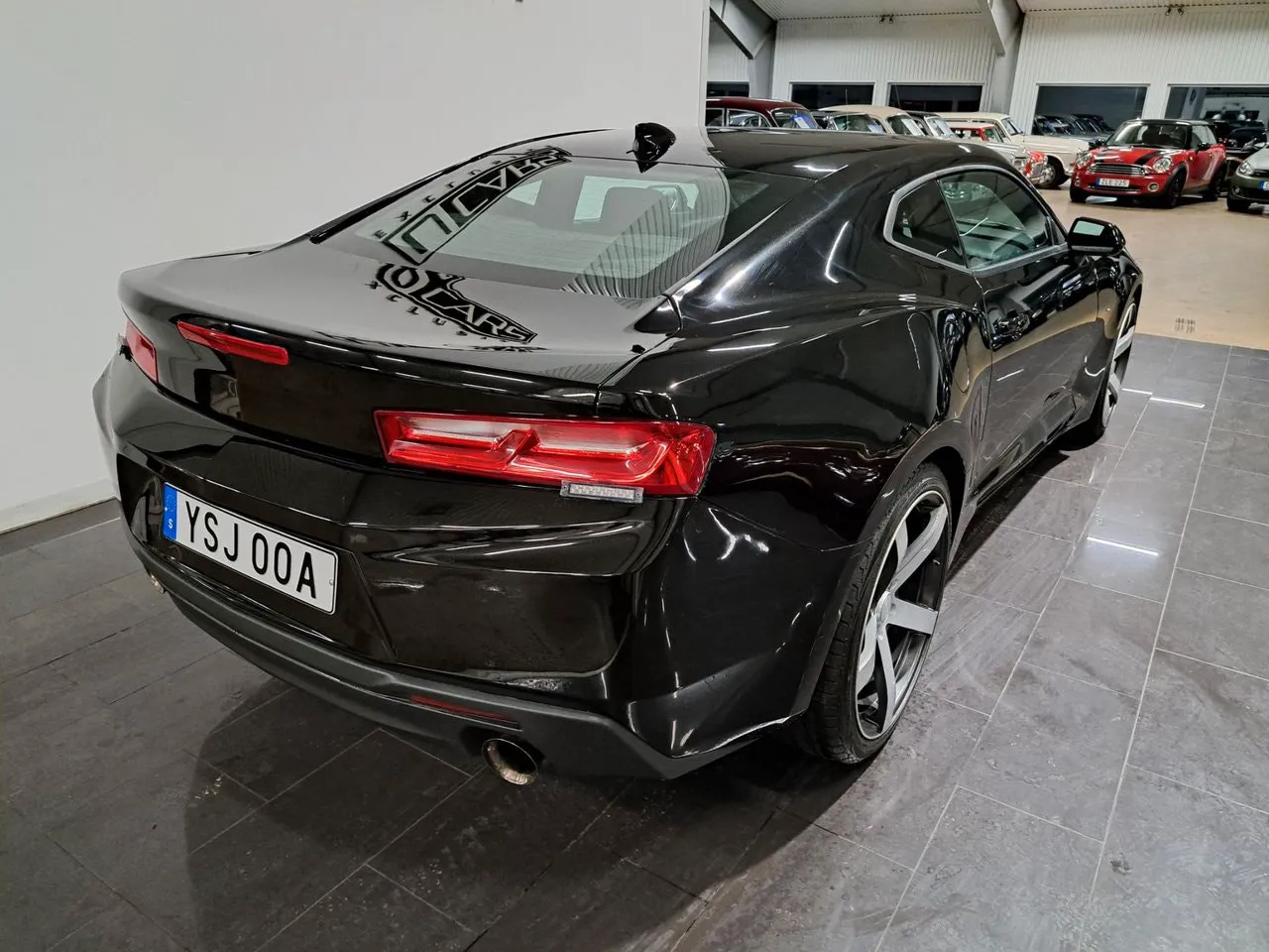 Vehicle image 5