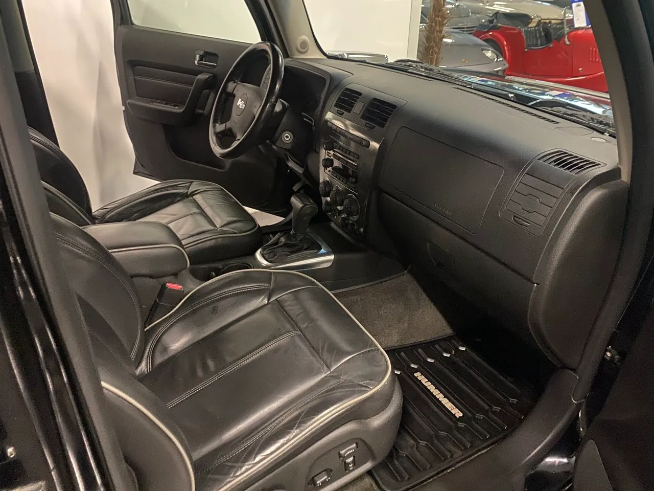 Vehicle image 14