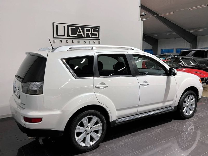 Mitsubishi Outlander bild 2
