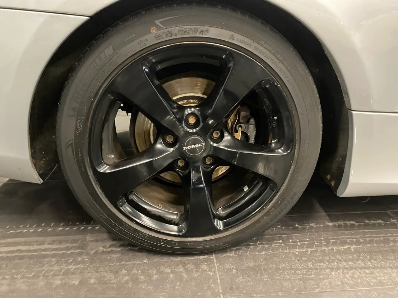 Vehicle image 18