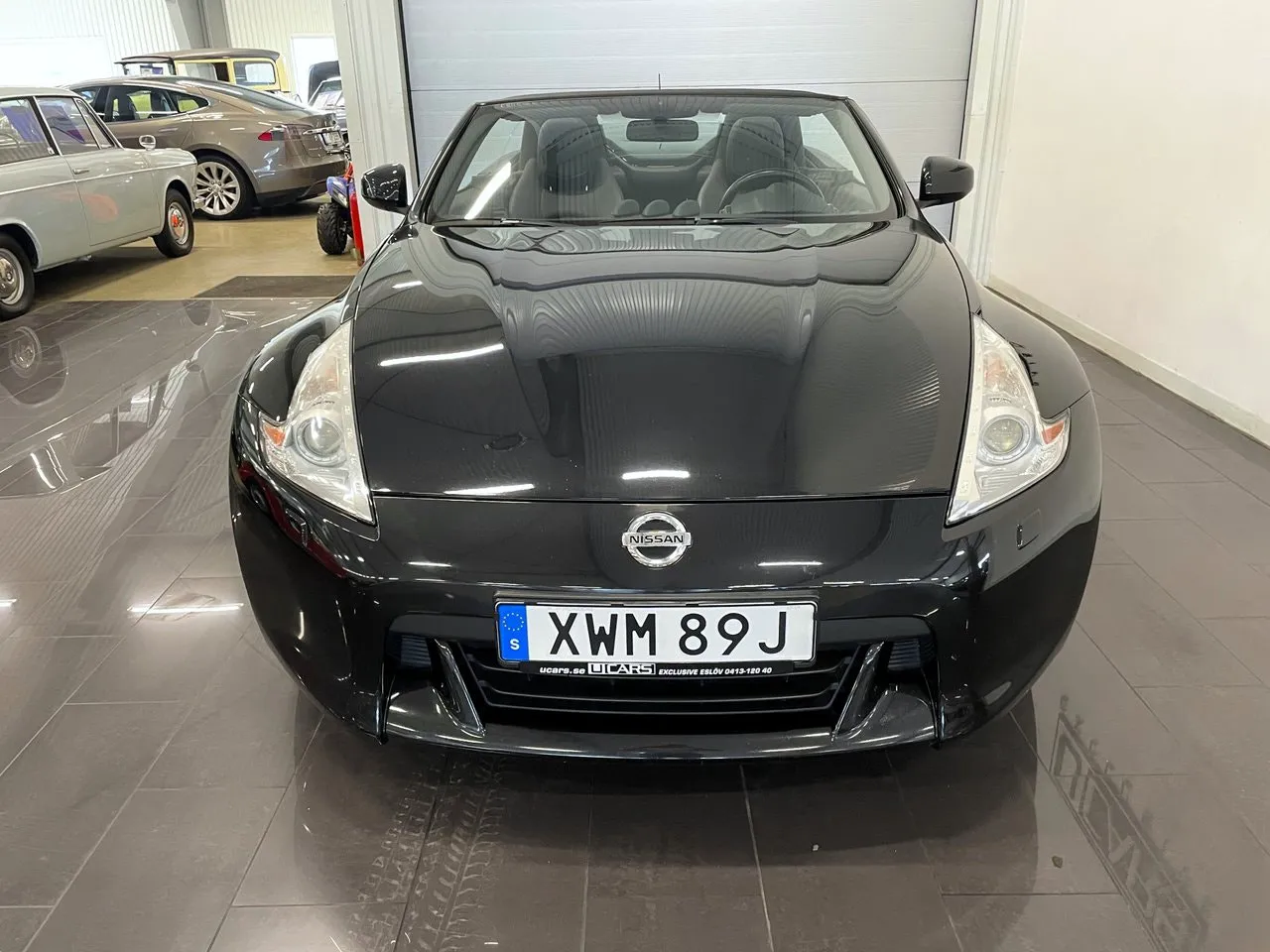 Vehicle image 6