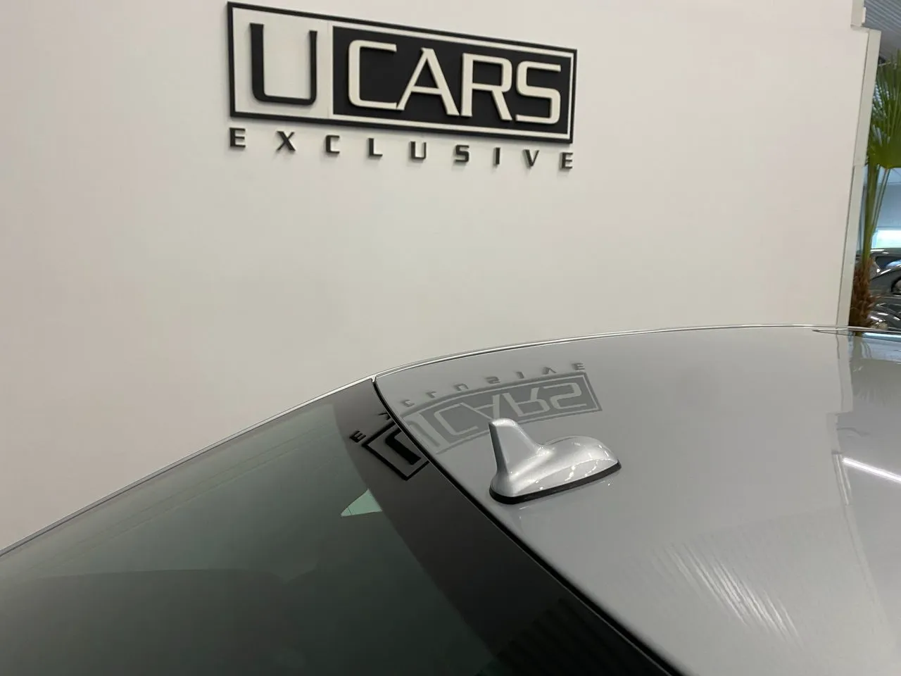 Vehicle image 21