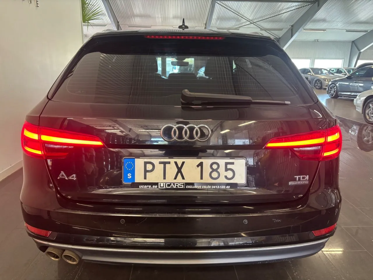 Vehicle image 3