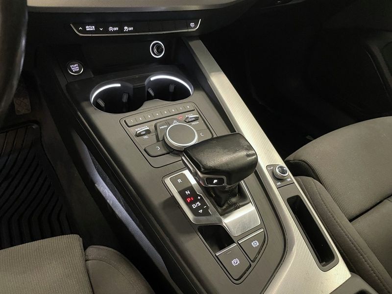 Audi A4 bild 12