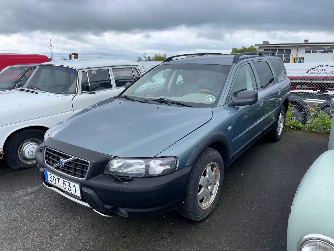 Vehicle image 2