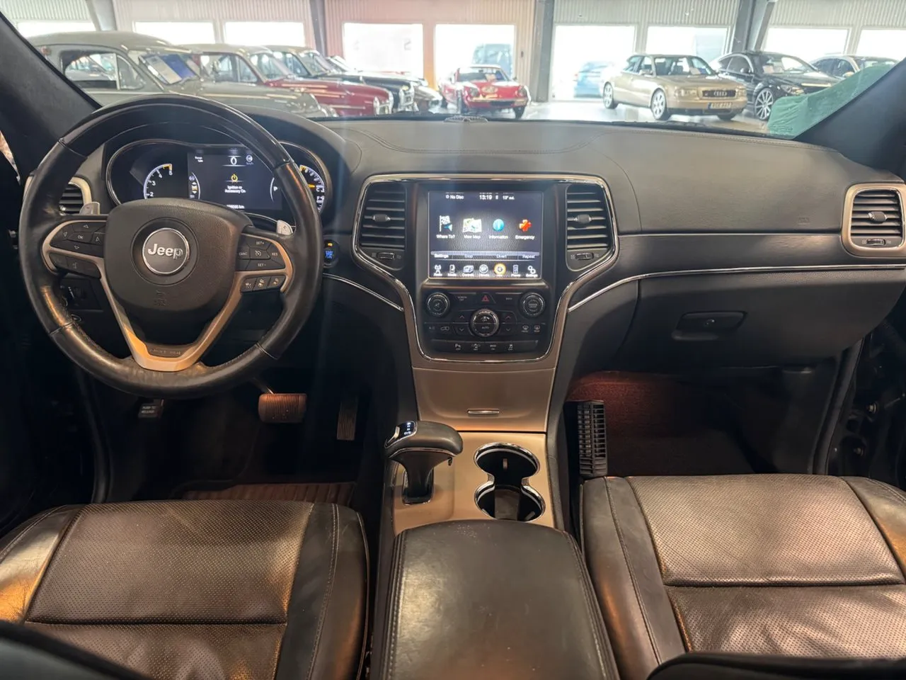 Vehicle image 7