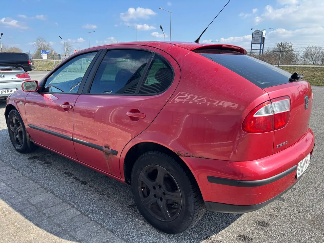 Vehicle image 4