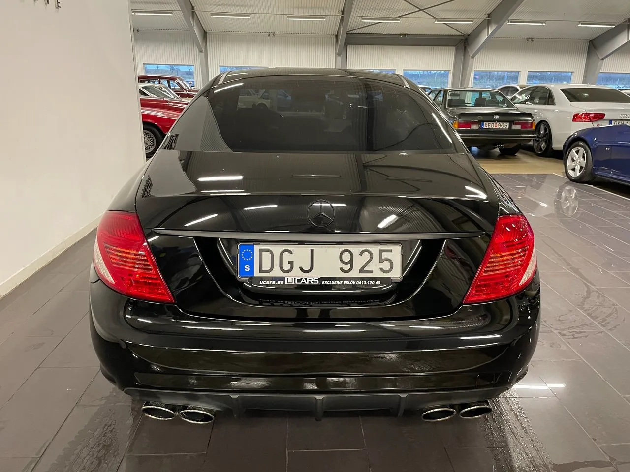 Vehicle image 4