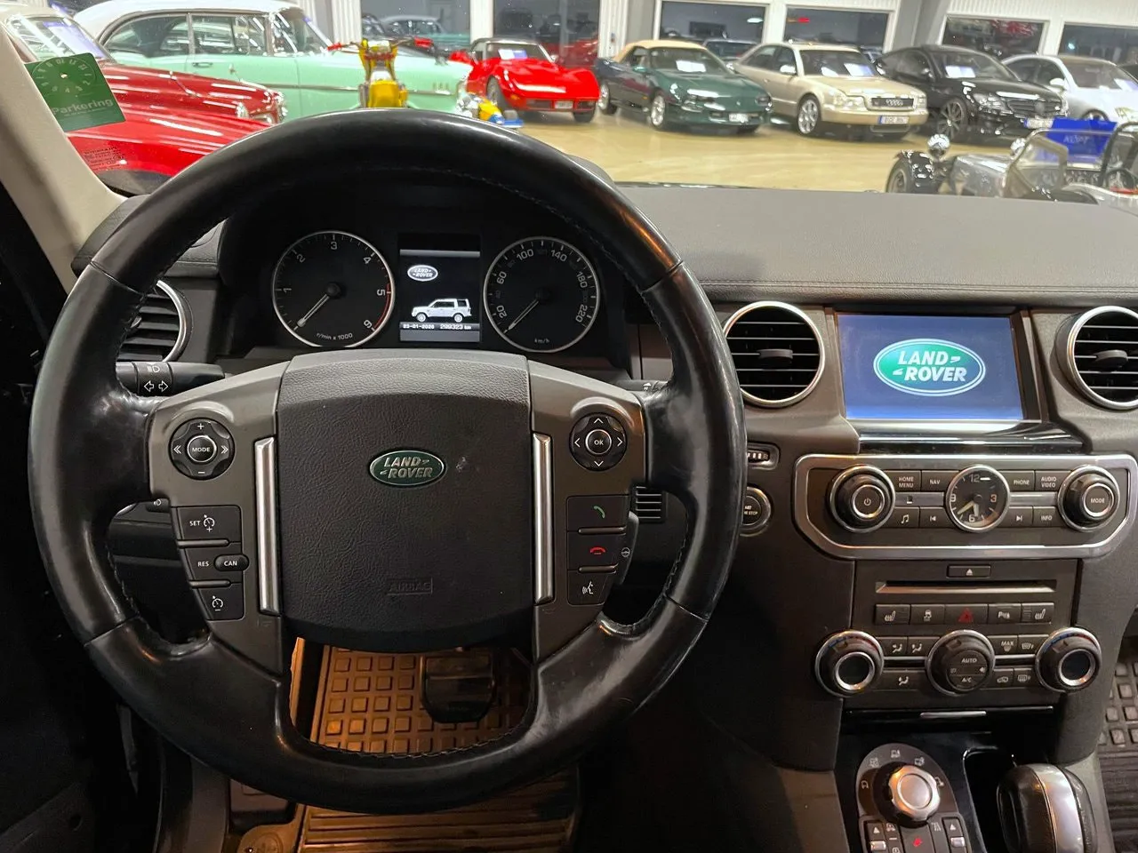 Vehicle image 13