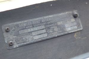Mercedes 190 bild 11