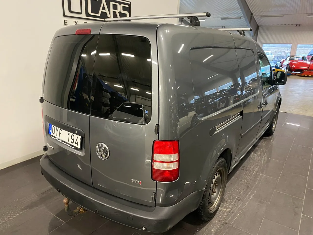 Vehicle image 15