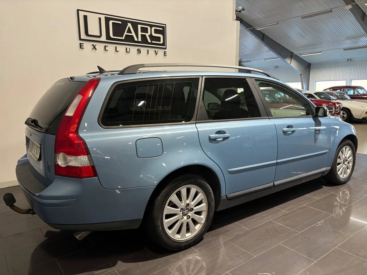 Vehicle image 2
