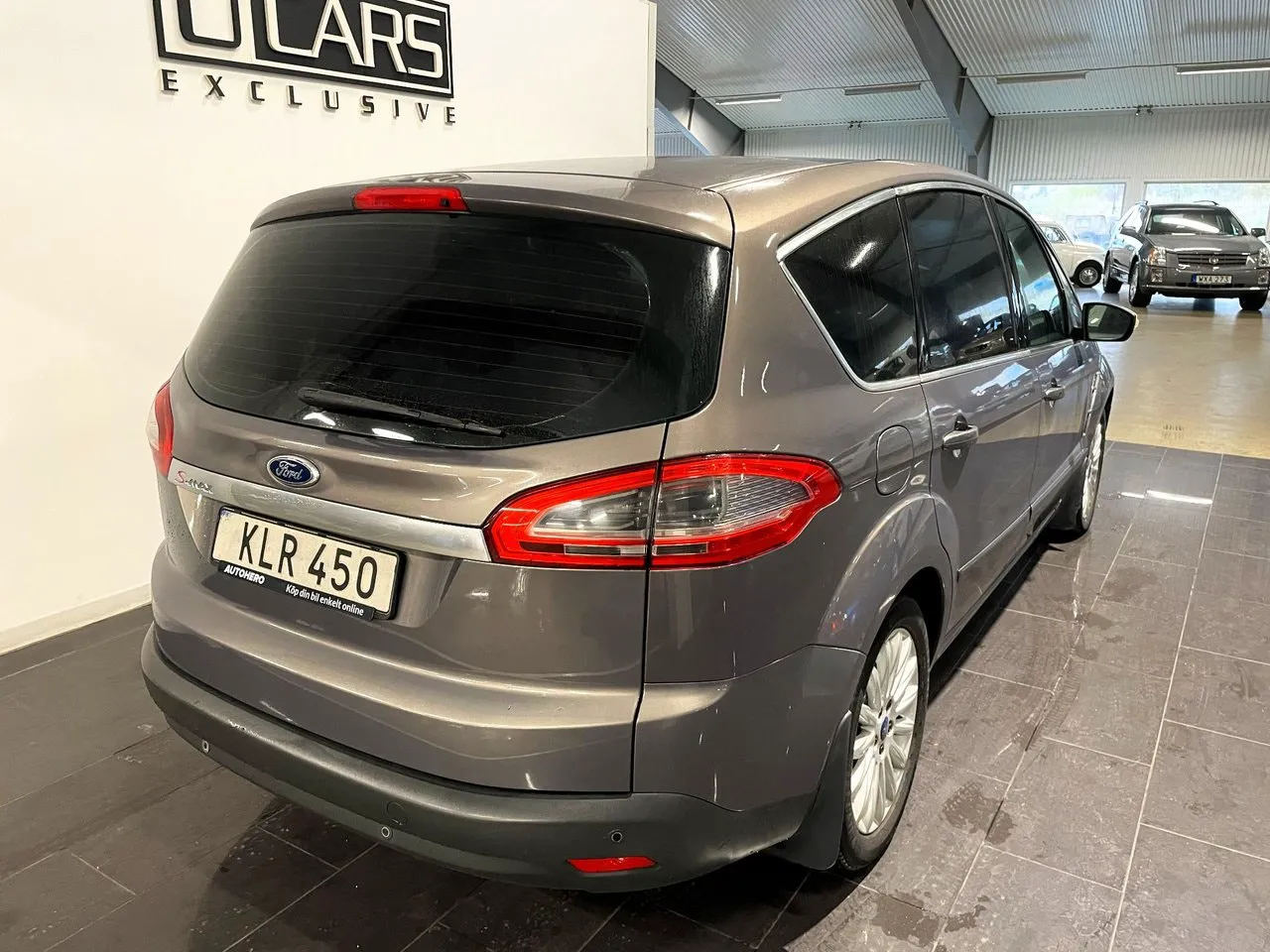 Vehicle image 1