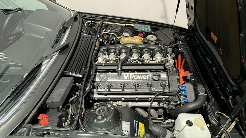 BMW M6 bild 7