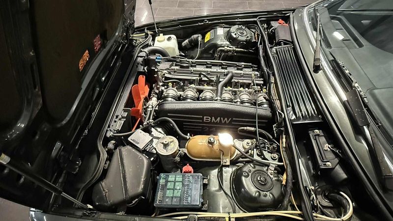 BMW M6 bild 8