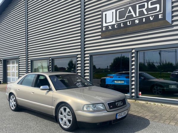 Audi S8 4.2 V8 Quattro / 360hk / Svensksåld/2 brukare/Facelift - 2000