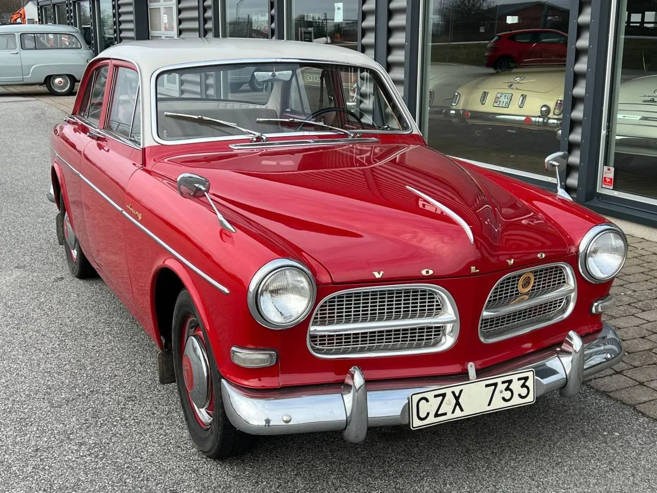 Vehicle image 1