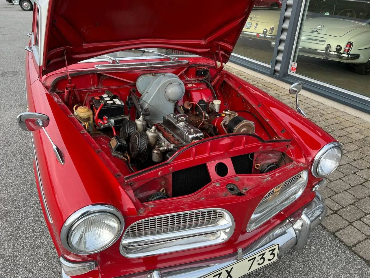 Vehicle image 9