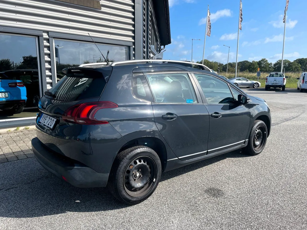 Vehicle image 2