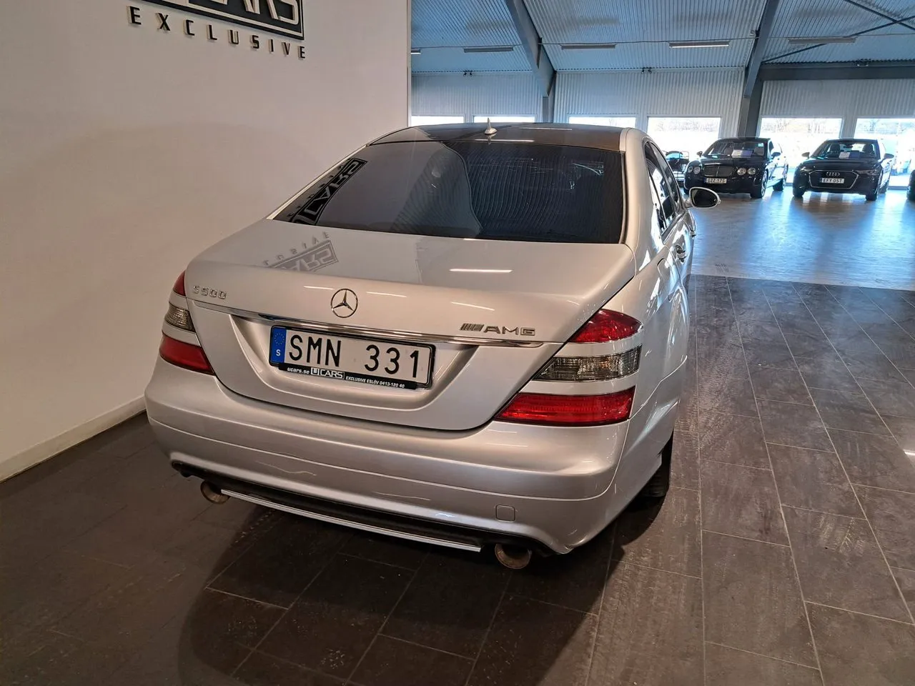 Vehicle image 5