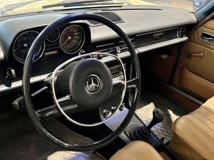 Mercedes 230 bild 6