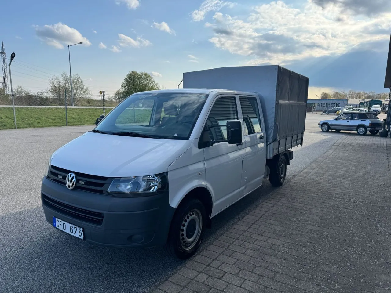 Vehicle image 1