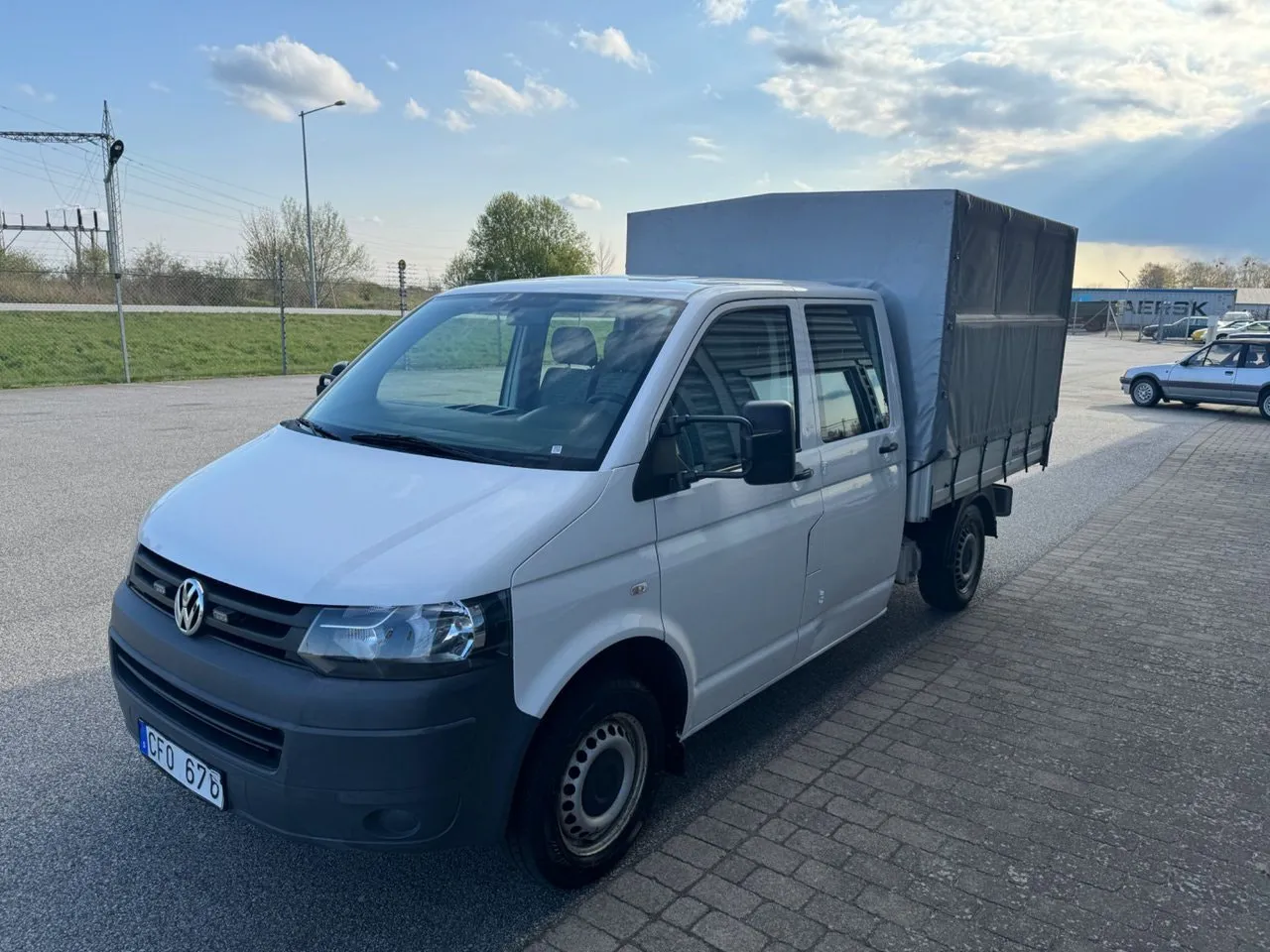 Vehicle image 2