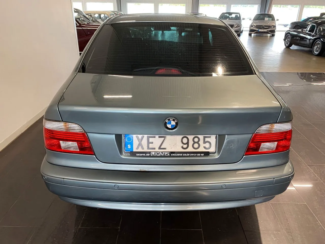 Vehicle image 4