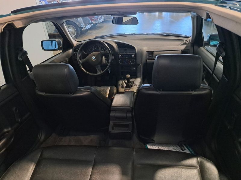 BMW 320 bild 11