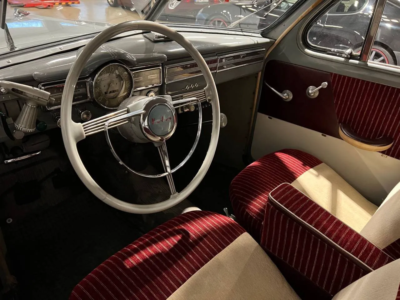 Vehicle image 11